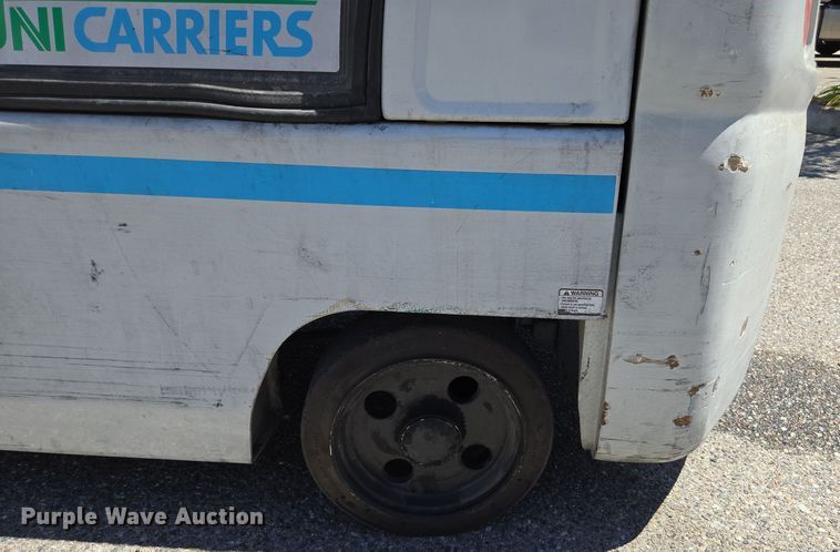 image for item EC1126 2017 UniCarriers CFS40 forklift