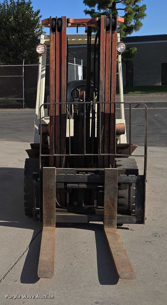 MONTACARGAS 1993 NISSAN PF60