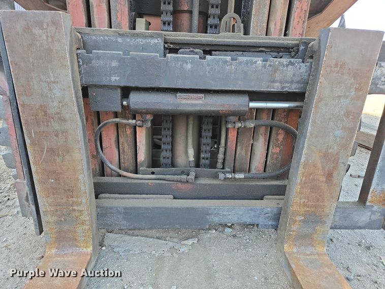 image for item EC1127 1993 Nissan PF60 forklift