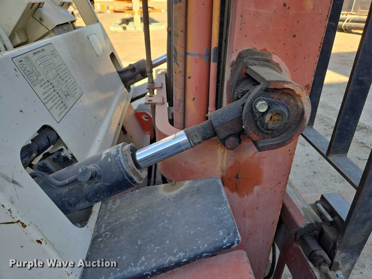 image for item EC1127 1993 Nissan PF60 forklift