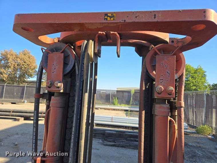 image for item EC1127 1993 Nissan PF60 forklift