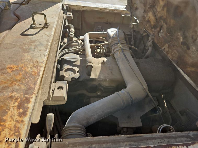 image for item EC1127 1993 Nissan PF60 forklift