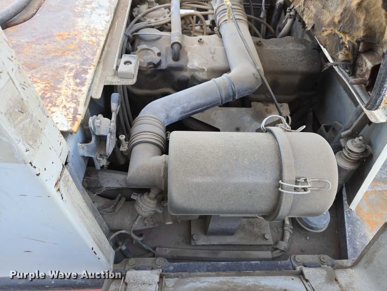 image for item EC1127 1993 Nissan PF60 forklift