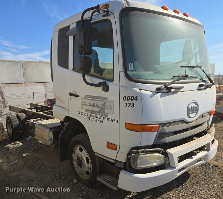 image for item EC1143 2011 Nissan UD2000 truck cab and chassis