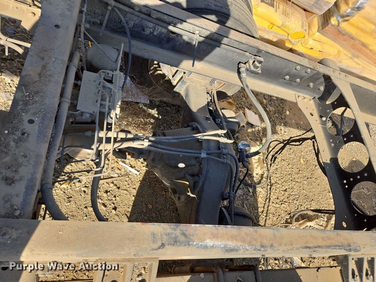 image for item EC1143 2011 Nissan UD2000 truck cab and chassis