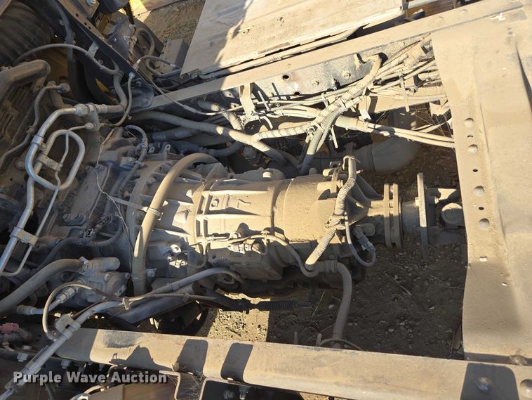 image for item EC1143 2011 Nissan UD2000 truck cab and chassis