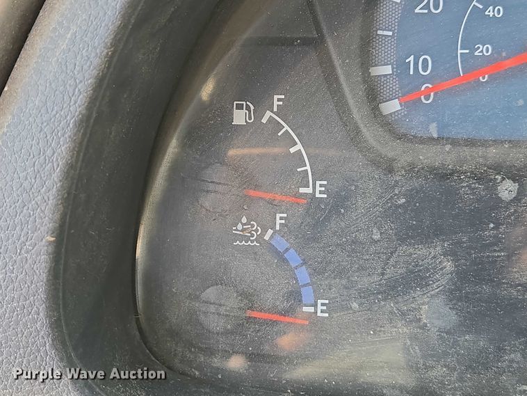 image for item EC1143 2011 Nissan UD2000 truck cab and chassis