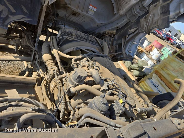 image for item EC1143 2011 Nissan UD2000 truck cab and chassis