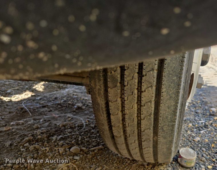 image for item EC1143 2011 Nissan UD2000 truck cab and chassis