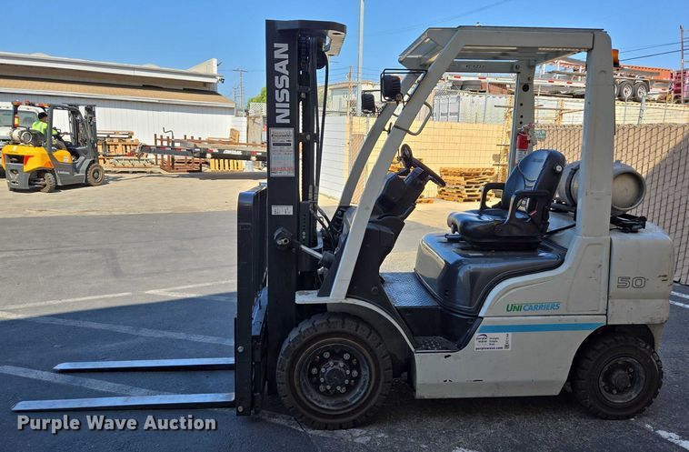 image for item EC1144 2017 UniCarriers PF50 forklift