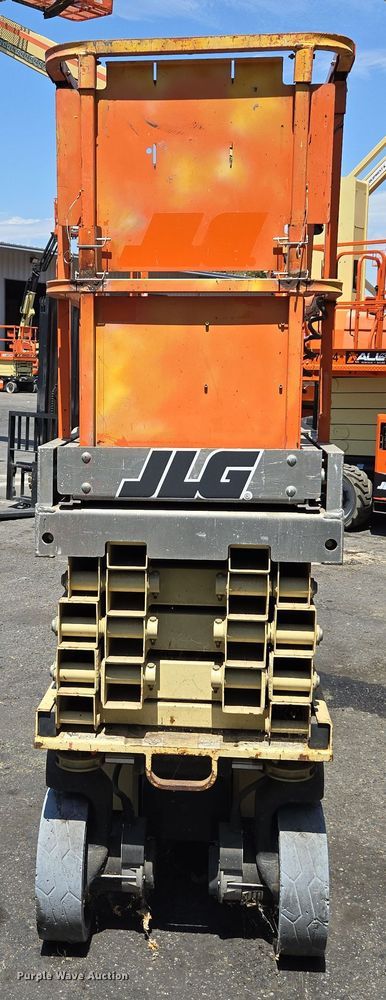 image for item EC1146 2013 JLG Industries 2630 ES scissor lift