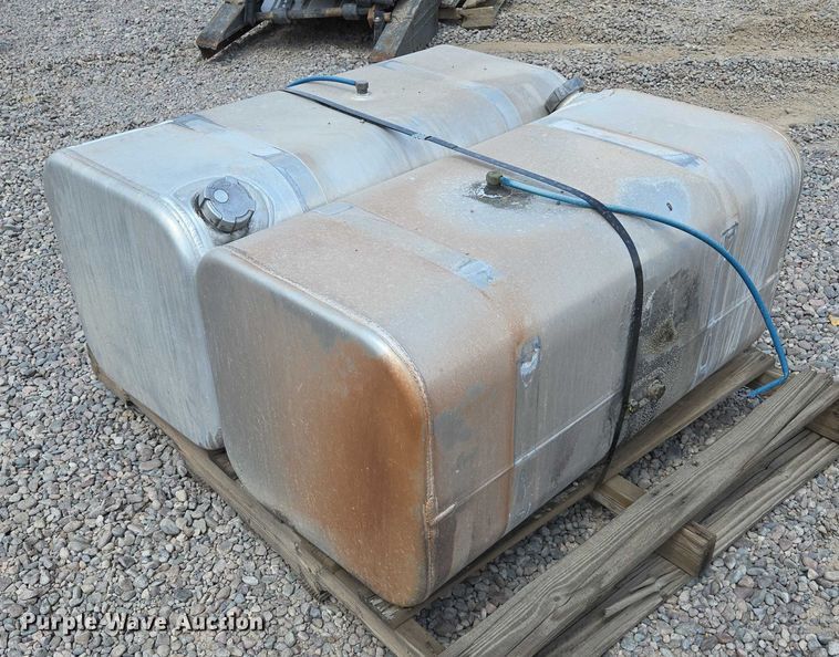 image for item EC1152 (2) fuel tanks