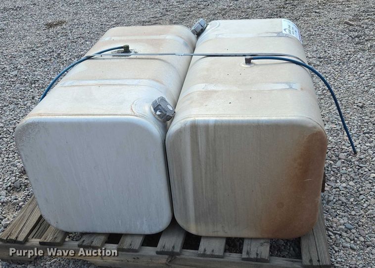image for item EC1152 (2) fuel tanks