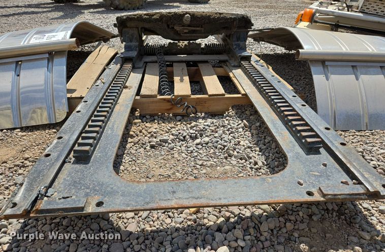 image for item EC1154 Truck parts