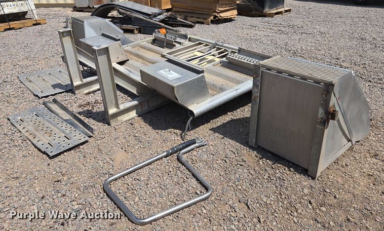 image for item EC1155 Headache rack