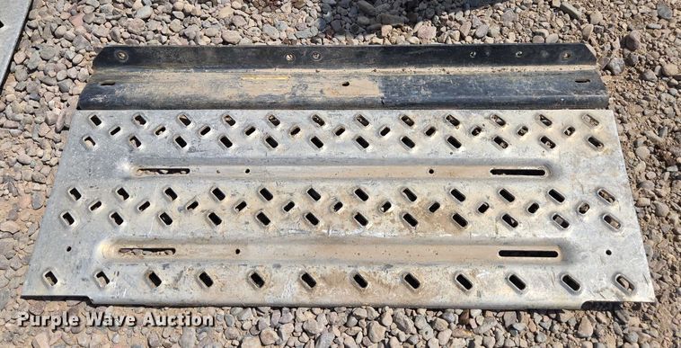 image for item EC1155 Headache rack