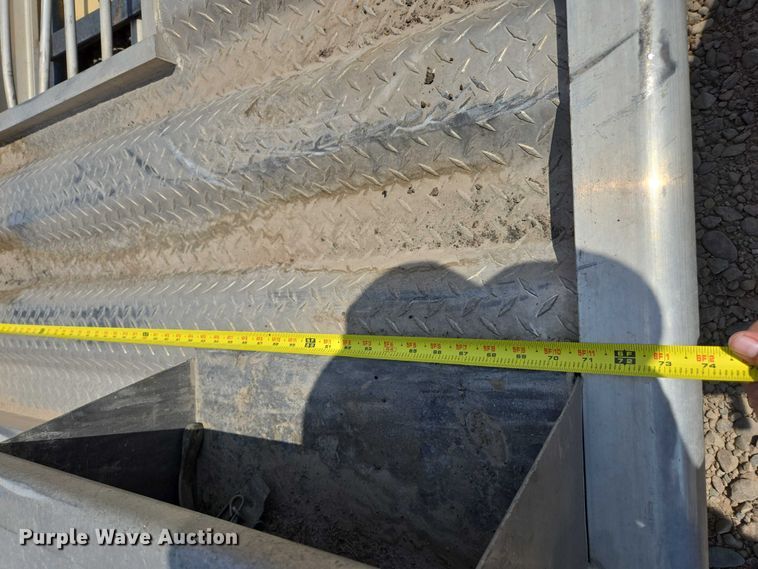 image for item EC1155 Headache rack