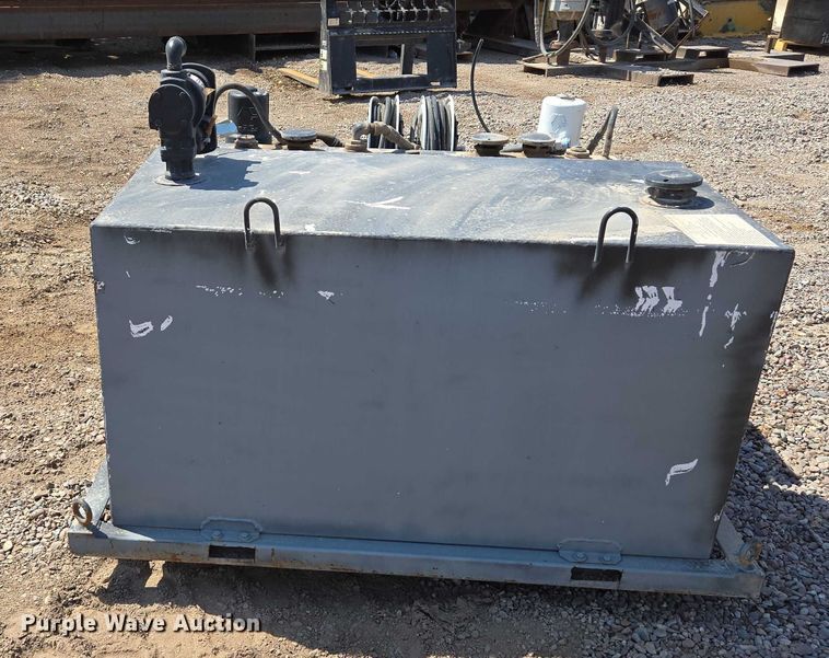 image for item EC1156 Delta 48400 fuel and lube skid 