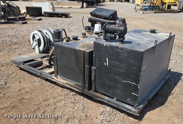 image for item EC1156 Delta 48400 fuel and lube skid 