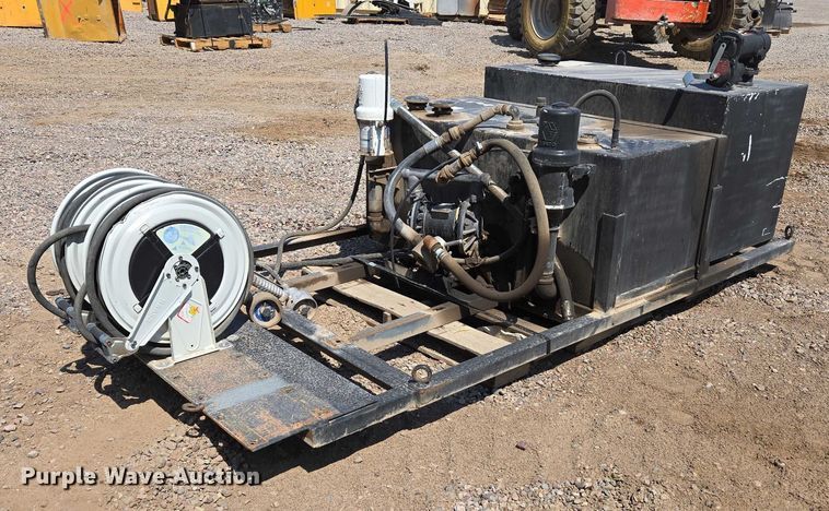 image for item EC1156 Delta 48400 fuel and lube skid 