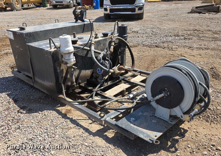 image for item EC1156 Delta 48400 fuel and lube skid 