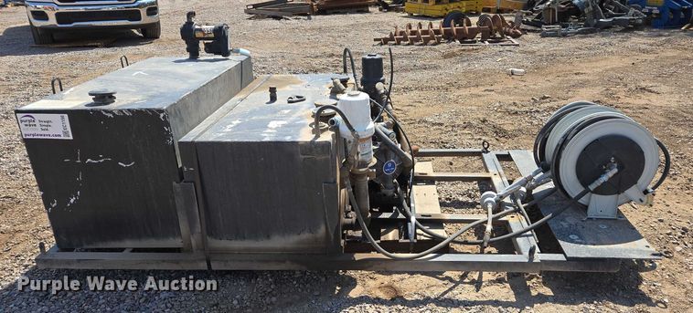 image for item EC1156 Delta 48400 fuel and lube skid 