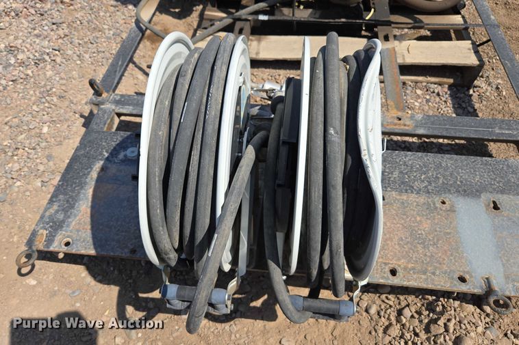 image for item EC1156 Delta 48400 fuel and lube skid 