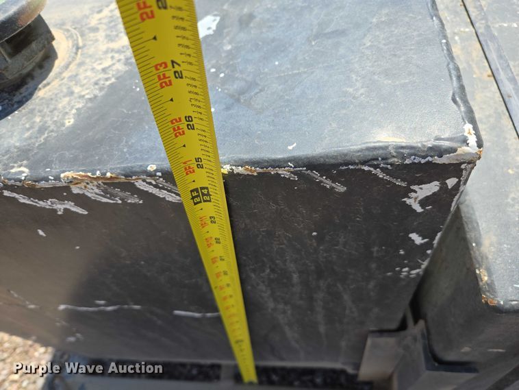 image for item EC1156 Delta 48400 fuel and lube skid 