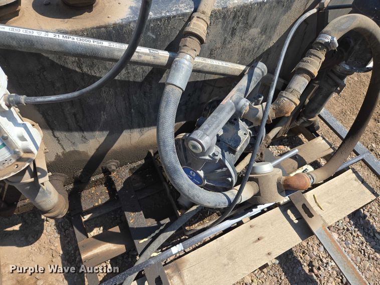 image for item EC1156 Delta 48400 fuel and lube skid 