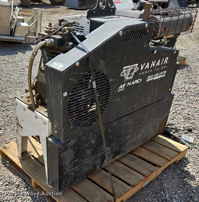 image for item EC1157 Vanair 050817-002 welder/generator