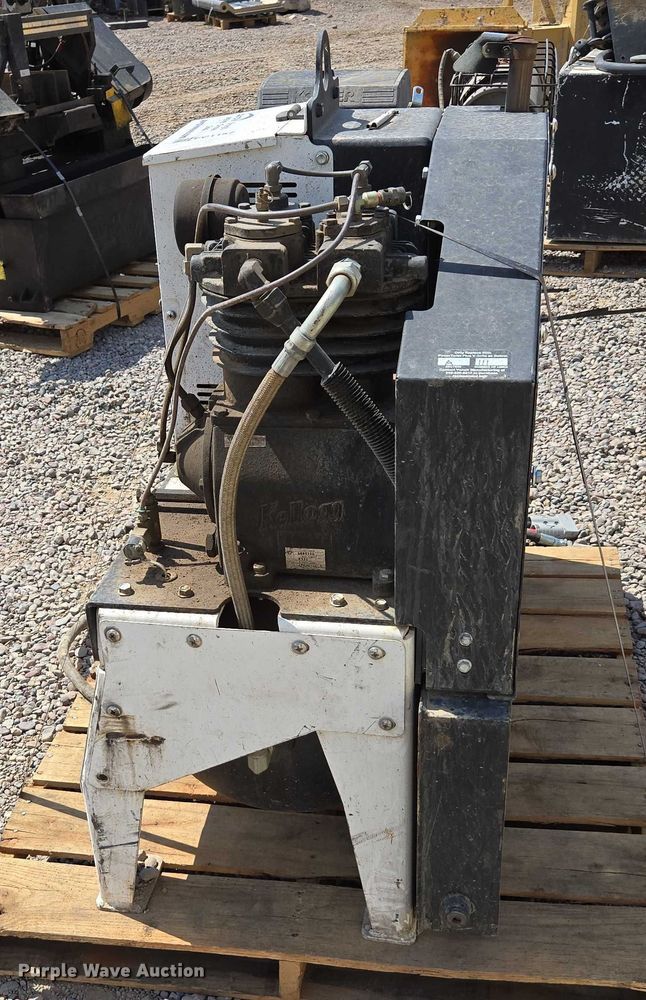 image for item EC1157 Vanair 050817-002 welder/generator