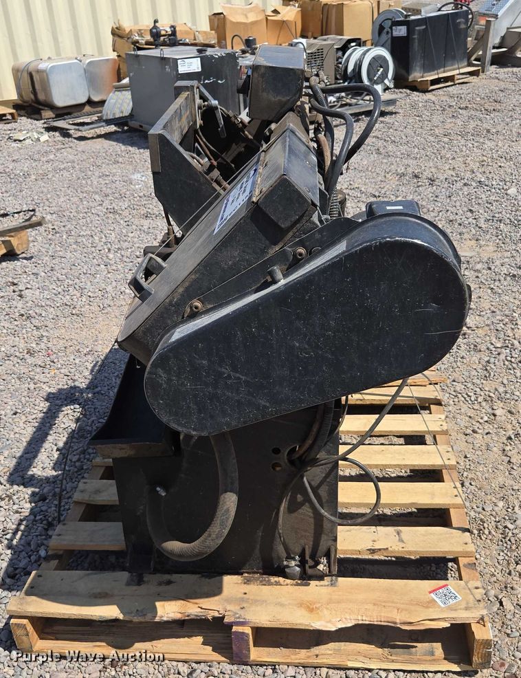 image for item EC1159 Dayton 4YG31 metal cutting bandsaw