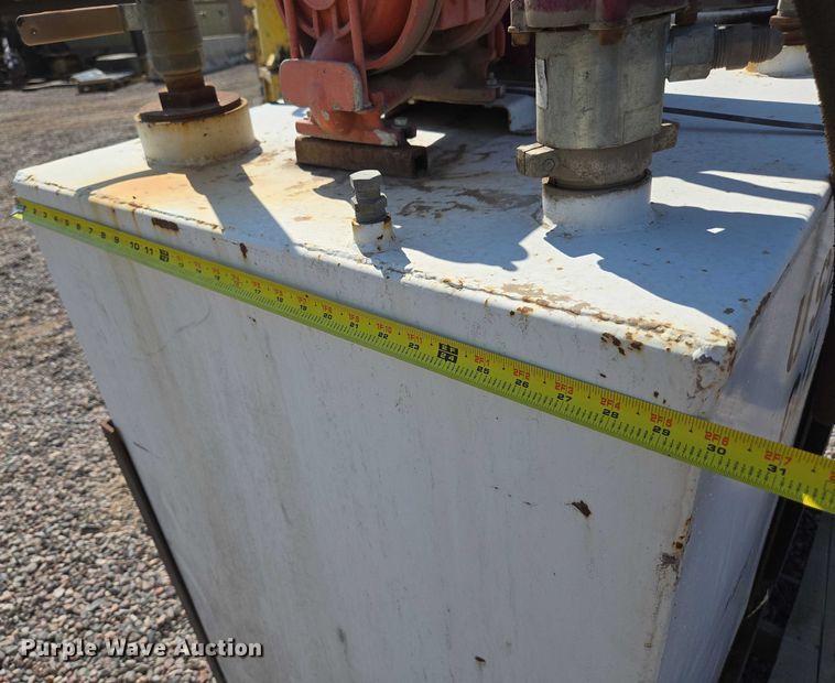 image for item EC1162 (2) fuel tanks