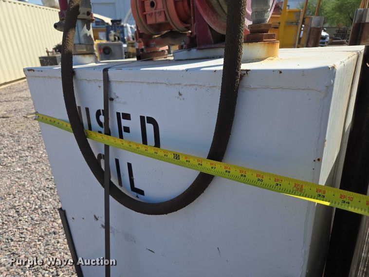 image for item EC1162 (2) fuel tanks