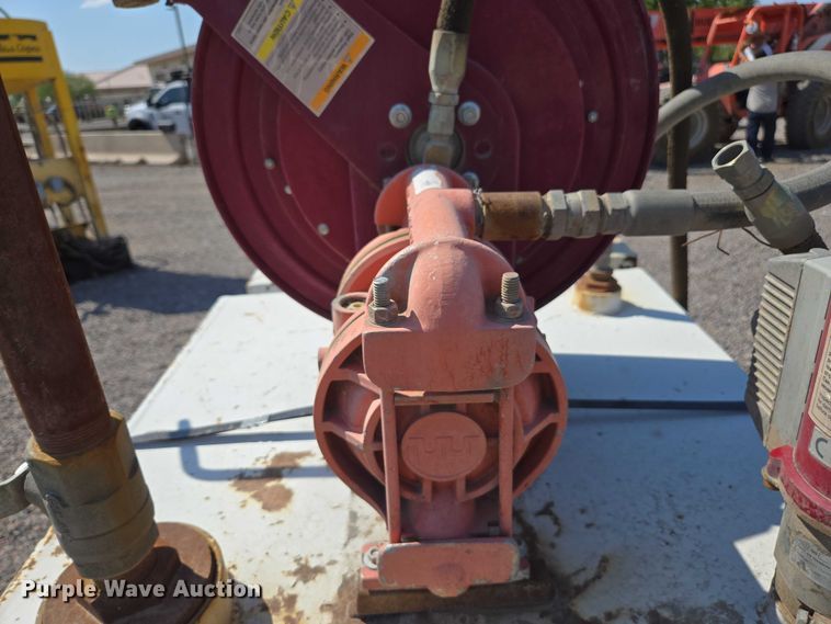 image for item EC1162 (2) fuel tanks