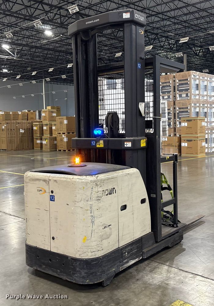 image for item EC4376 2016 Crown SP3520-30 order picker