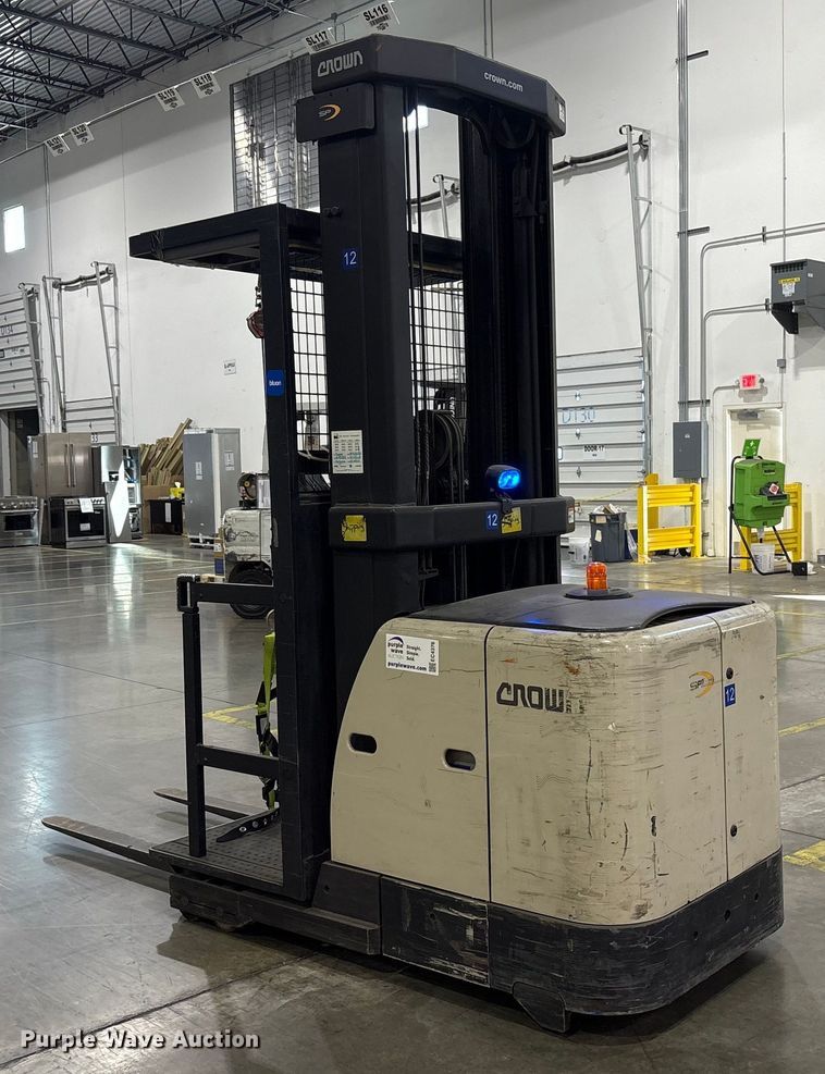 image for item EC4376 2016 Crown SP3520-30 order picker