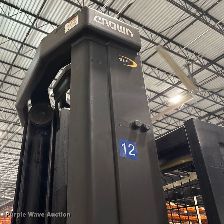 image for item EC4376 2016 Crown SP3520-30 order picker