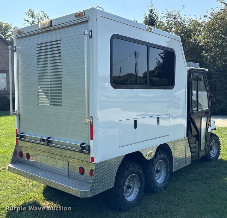 image for item EC4384 2007 Polaris utility vehicle