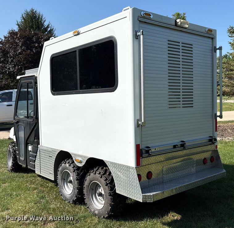 image for item EC4384 2007 Polaris utility vehicle