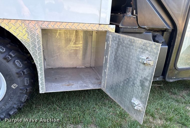 image for item EC4384 2007 Polaris utility vehicle