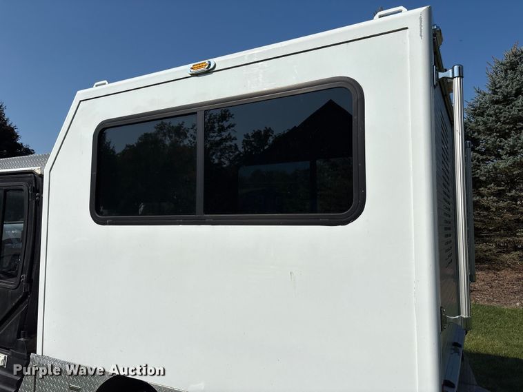 image for item EC4384 2007 Polaris utility vehicle