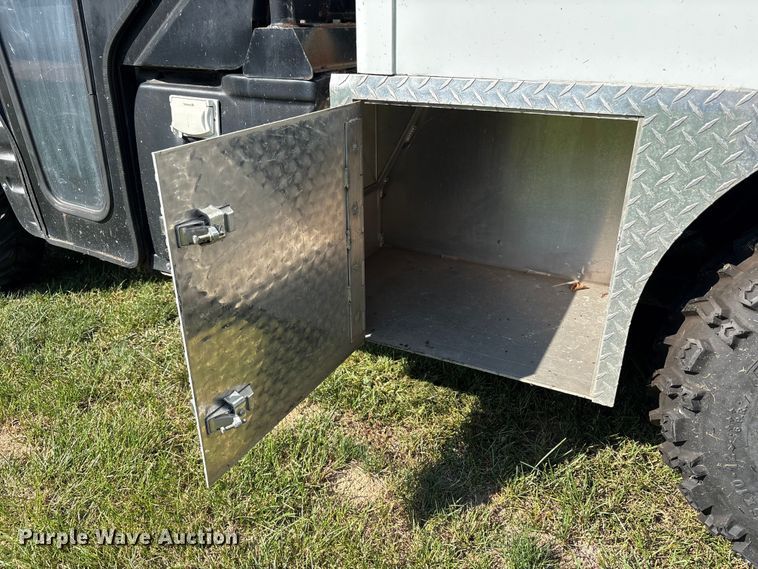 image for item EC4384 2007 Polaris utility vehicle