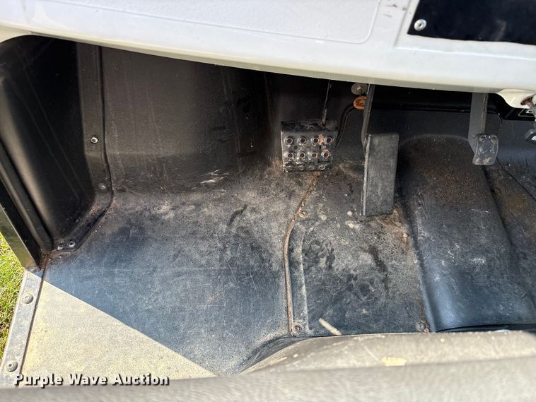 image for item EC4384 2007 Polaris utility vehicle