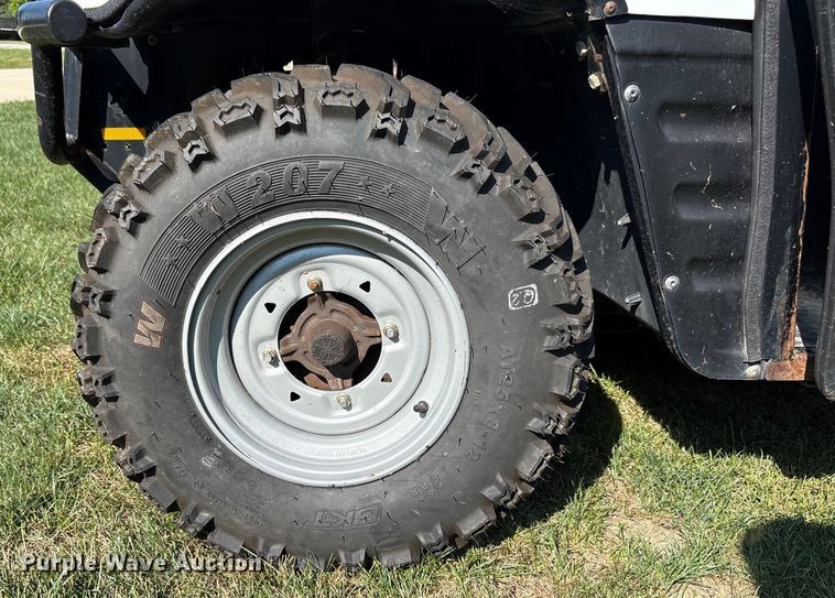 image for item EC4384 2007 Polaris utility vehicle