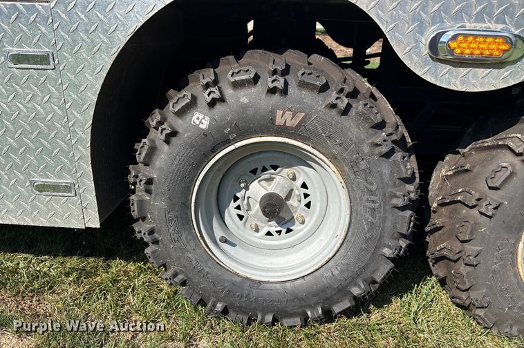 image for item EC4384 2007 Polaris utility vehicle