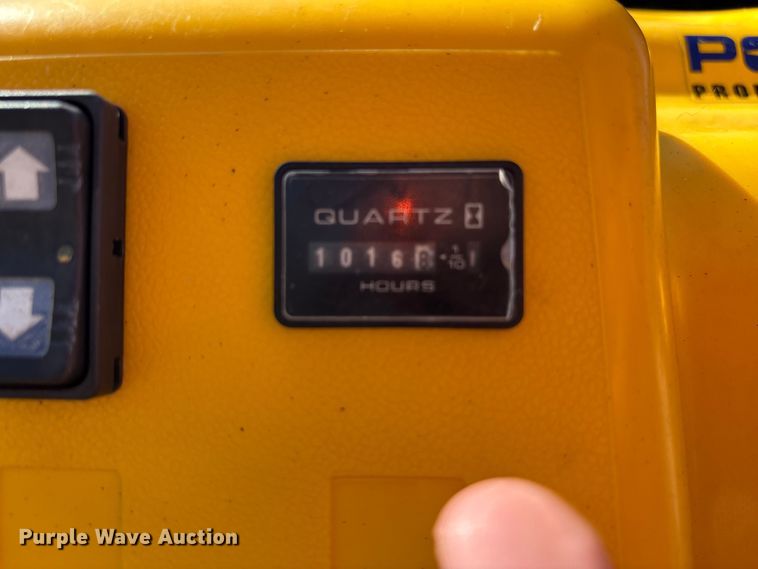 image for item EC4385 2003 Polaris utility vehicle