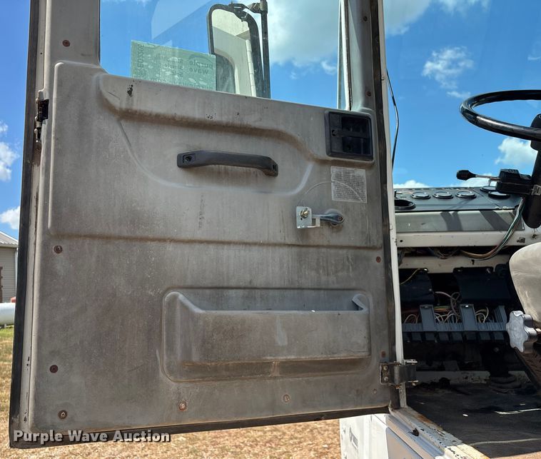 image for item ED2205 Ottawa Commando 30 yard truck