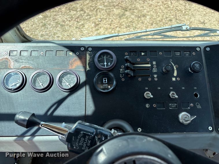 image for item ED2205 Ottawa Commando 30 yard truck