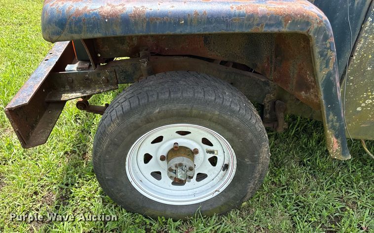 image for item ED4341 Jeep flatbed pickup truck